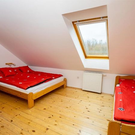 Noble'S Panzio Es Etterem Bed and Breakfast Nemesnép Εξωτερικό φωτογραφία