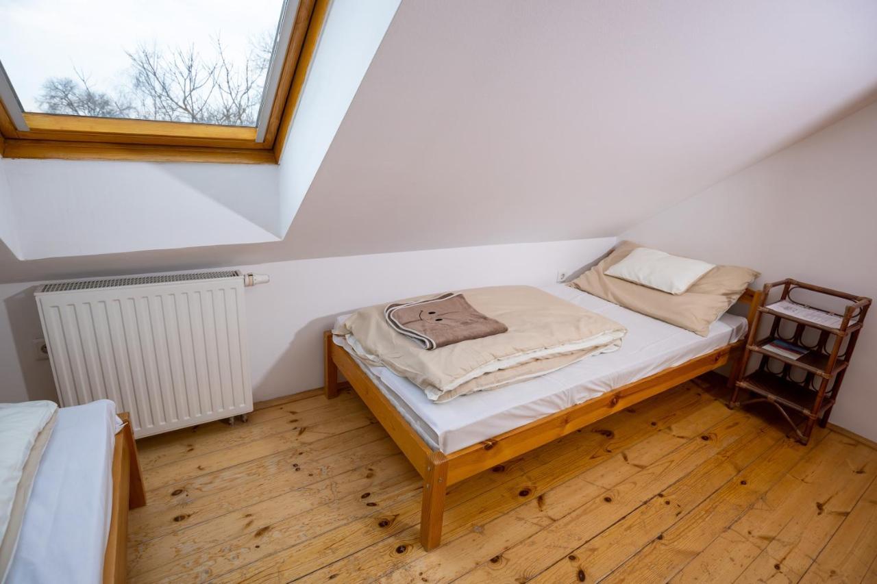 Noble'S Panzio Es Etterem Bed and Breakfast Nemesnép Εξωτερικό φωτογραφία