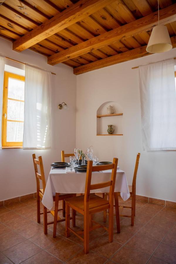 Noble'S Panzio Es Etterem Bed and Breakfast Nemesnép Εξωτερικό φωτογραφία